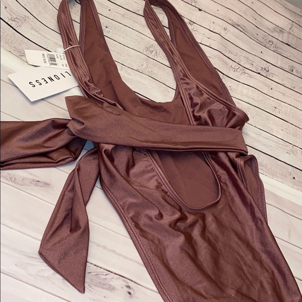 🌞LIONESS The Plum Charlotte One Piece Swimsuit 🌞 - Picture 5 of 6